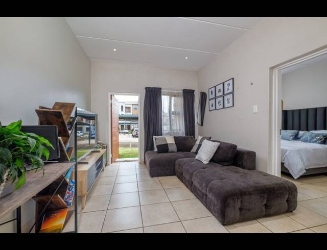 1 BEDROOM TOWNHOUSE FOR SALE IN BERGBRON